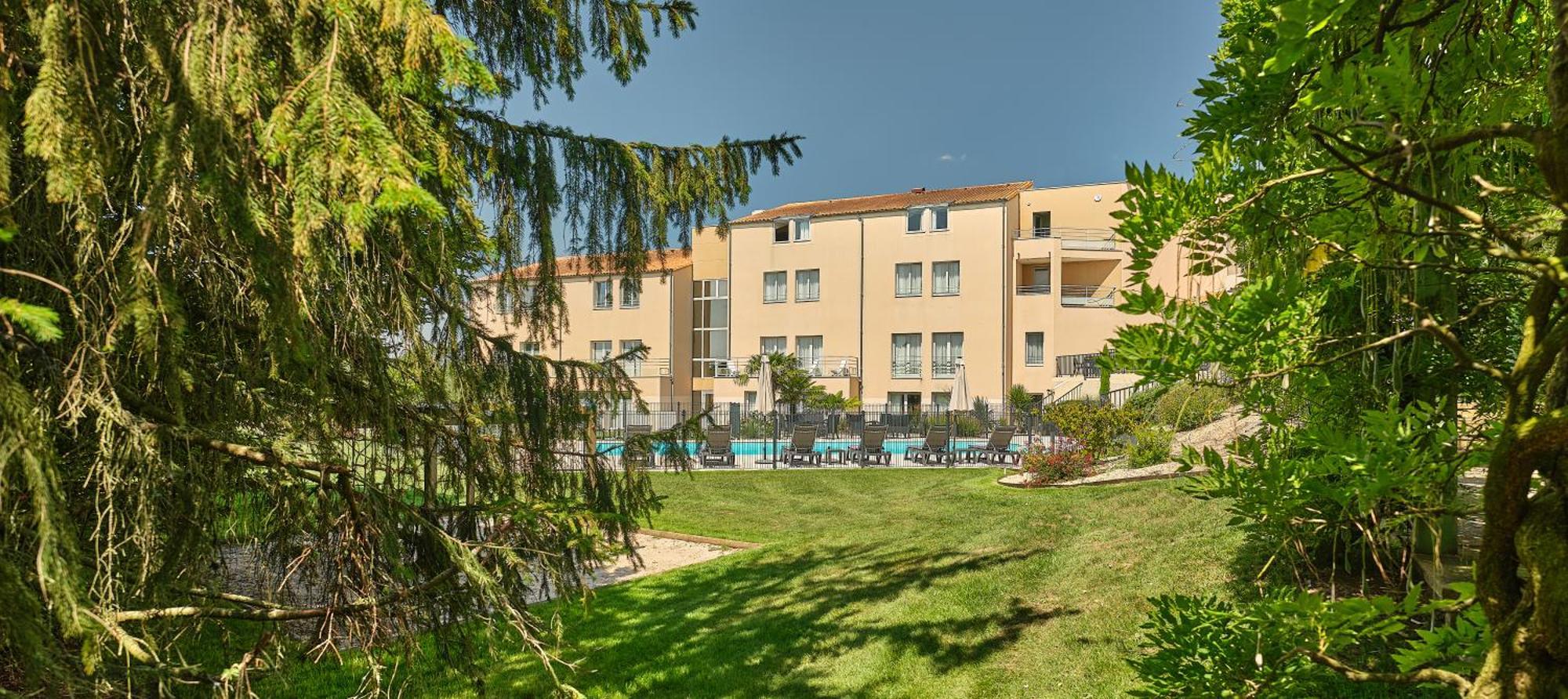 Logis Hotel Restaurant Aloe レ・ゼルビエ エクステリア 写真