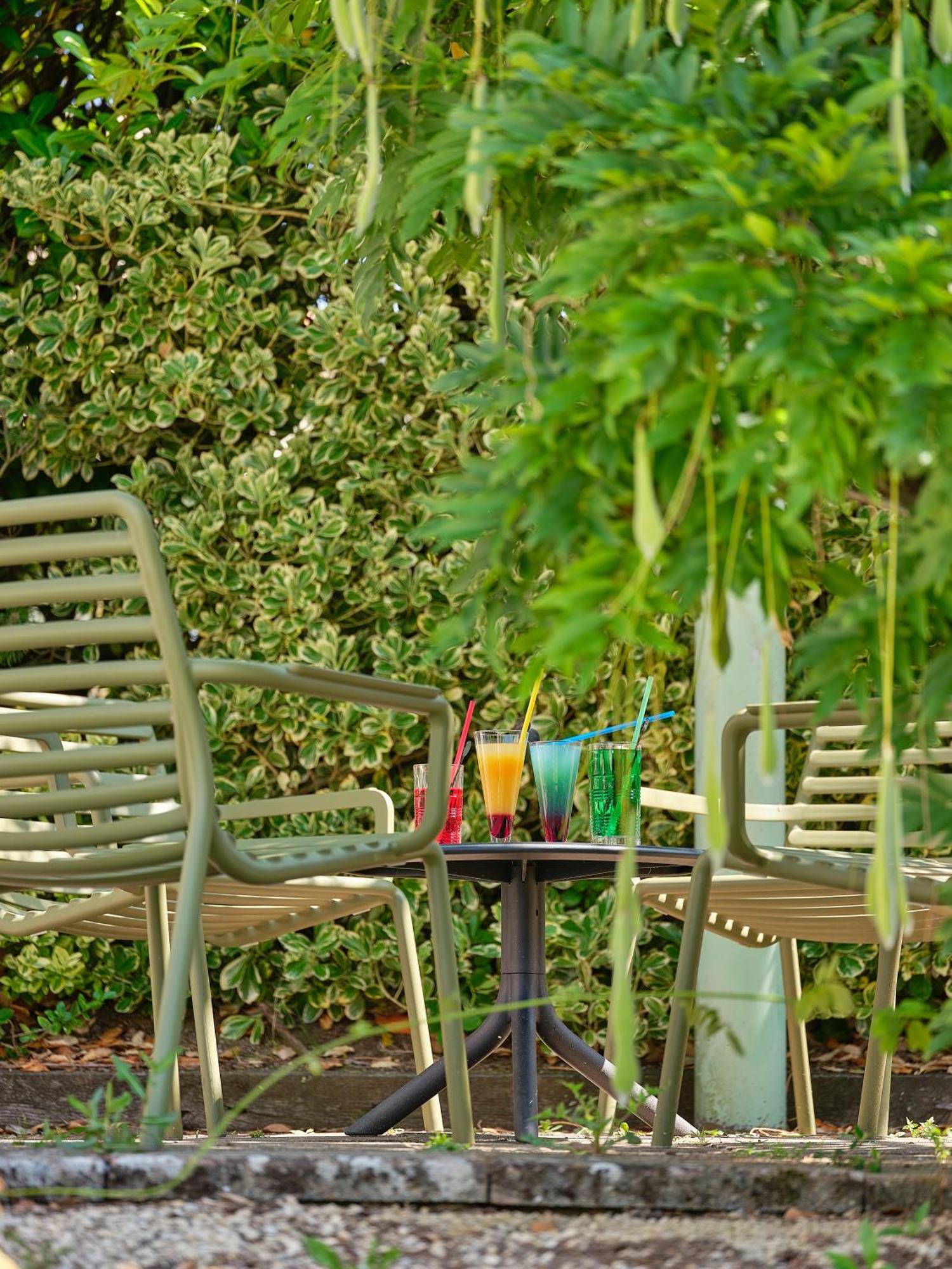 Logis Hotel Restaurant Aloe レ・ゼルビエ エクステリア 写真