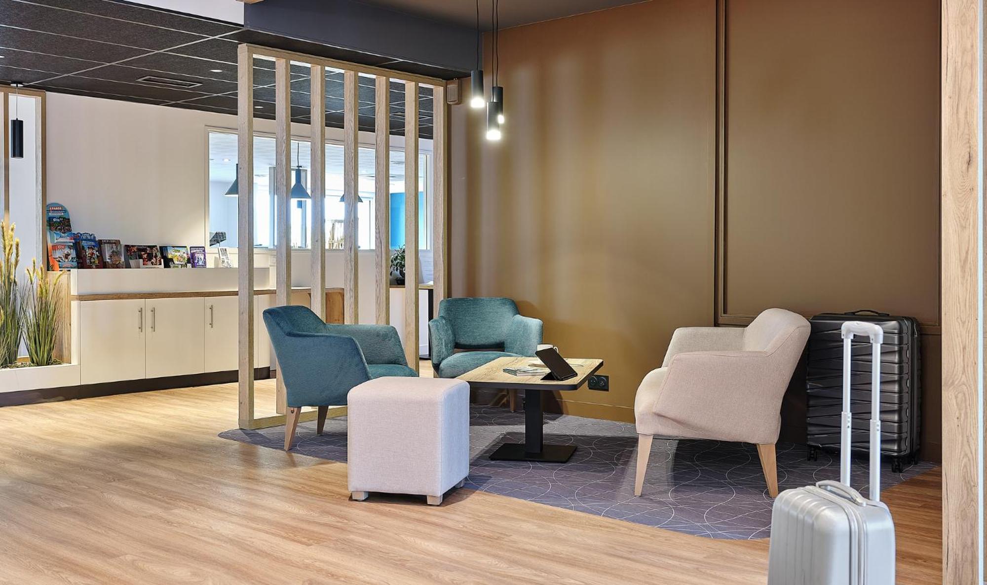 Logis Hotel Restaurant Aloe レ・ゼルビエ エクステリア 写真